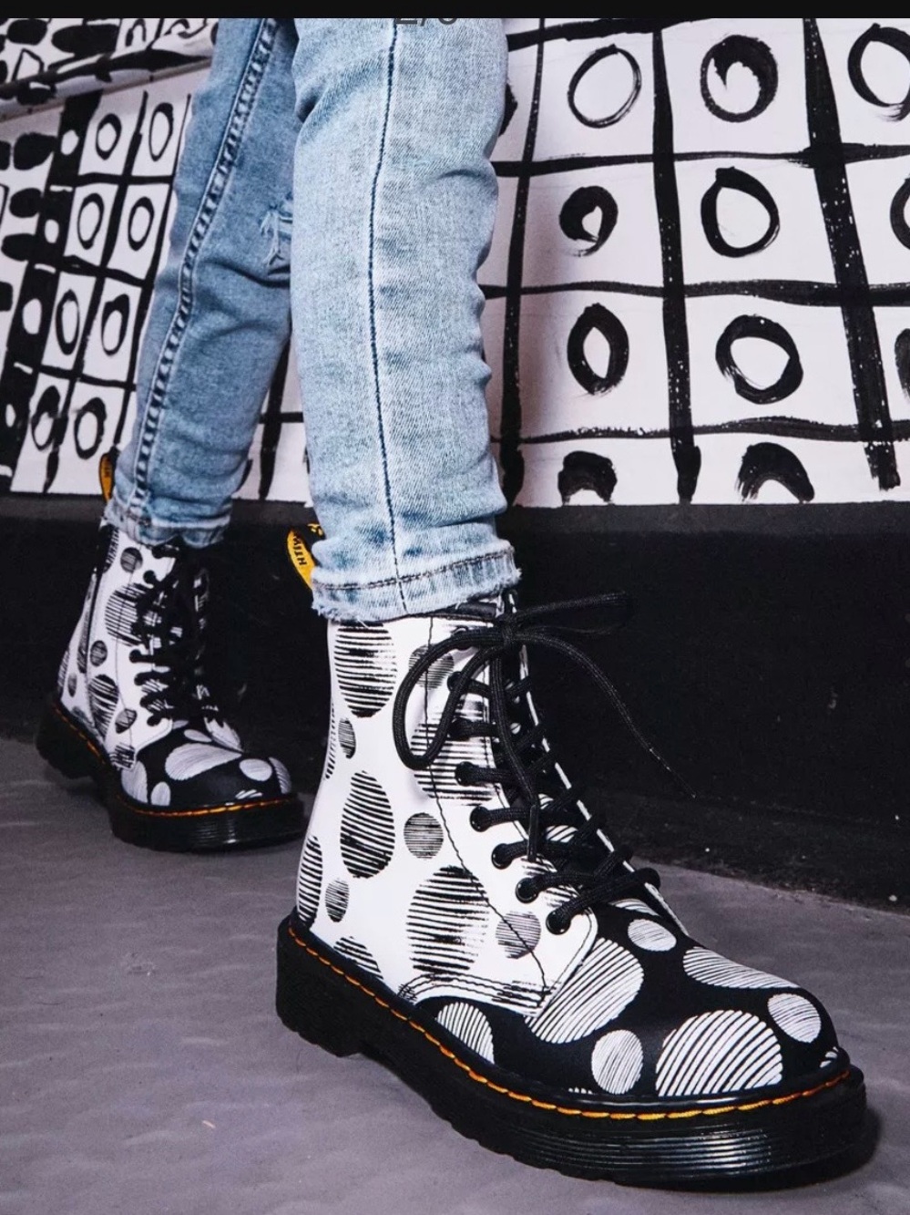 Dr. Martens 1460 J Polka Dot Lace Up Side Zip Leather Combat Boots, UK 2, US 3 - Picture 2 of 12